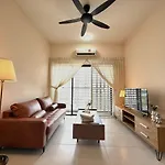Kepong Luxury 3 Room 3-11 Pax 3 Min To Desa Park