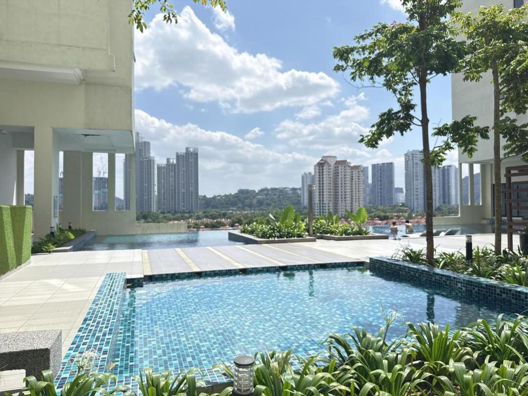 Kepong Luxury 3 3-11 Pax 3 Min To Desa Park *