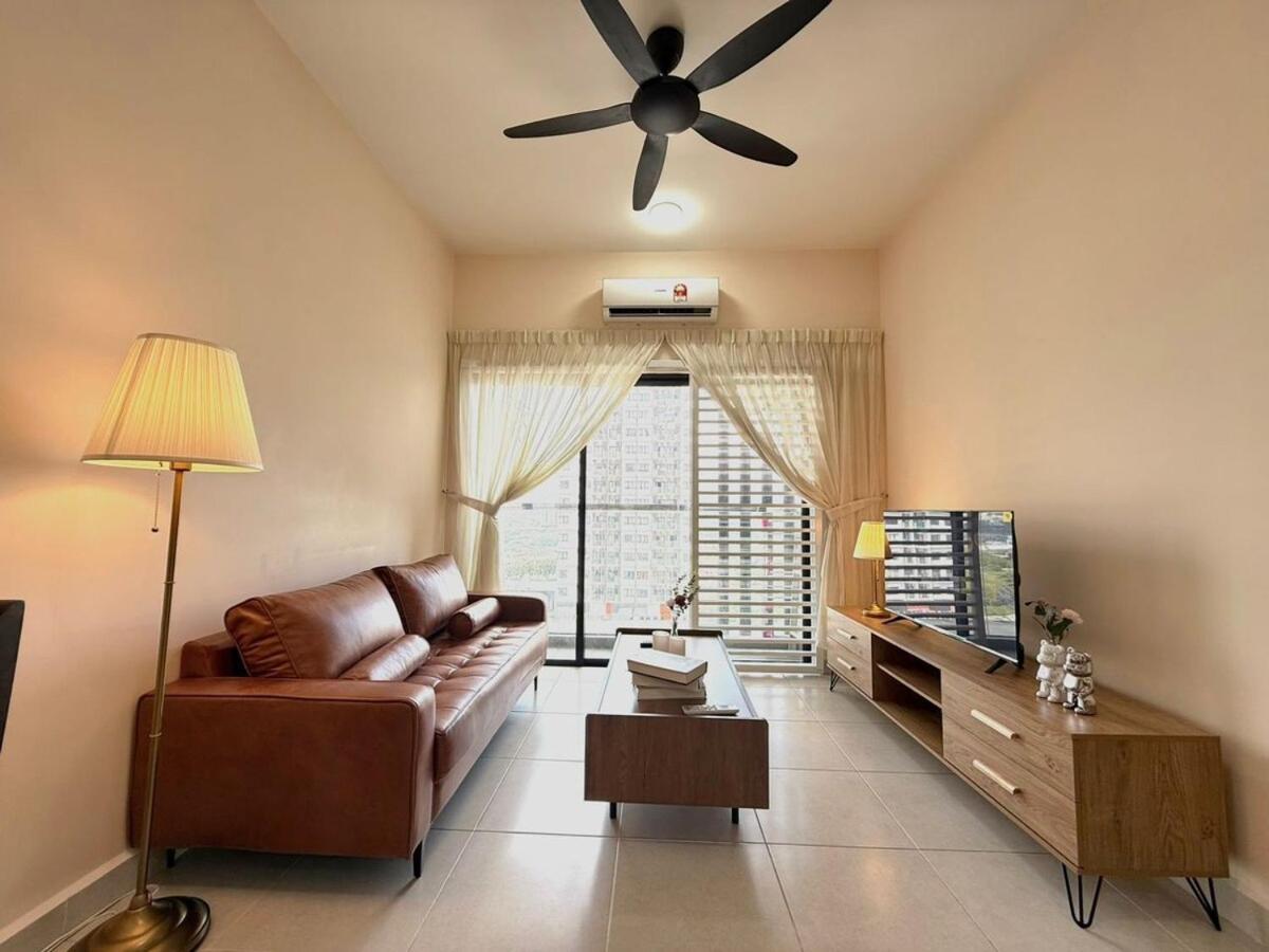 Kepong Luxury 3 3-11 Pax 3 Min To Desa Park Kuala Lumpur